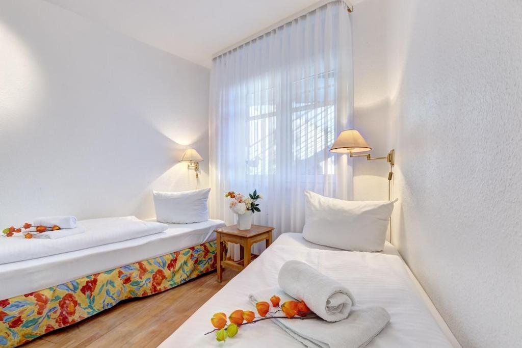 Grosse Schoene 3 Zimmer Ferienwohnung - 100 Qm - In Strandnaehe Fuer 6 Personen!! Heringsdorf  Exteriör bild